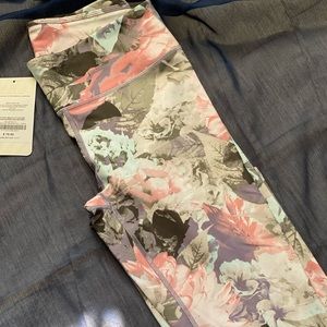FABLETICS workout leggings